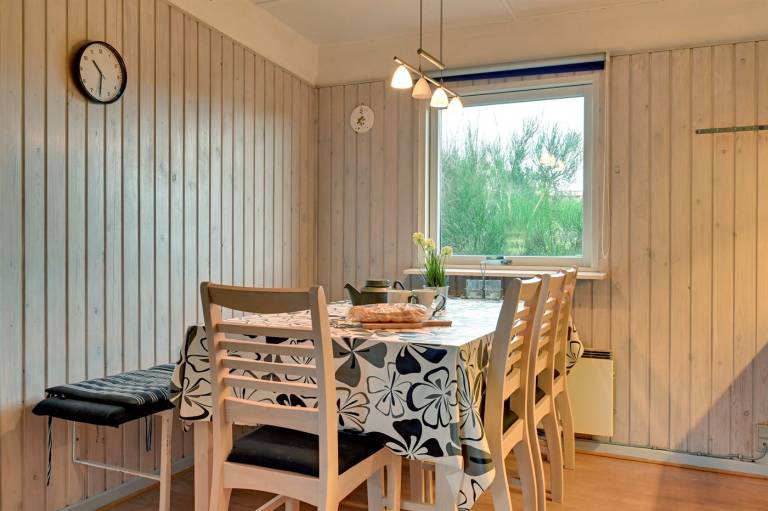 Family-friendly vacation home with private pool, sauna & terrace | Pets are welcome — photo 2