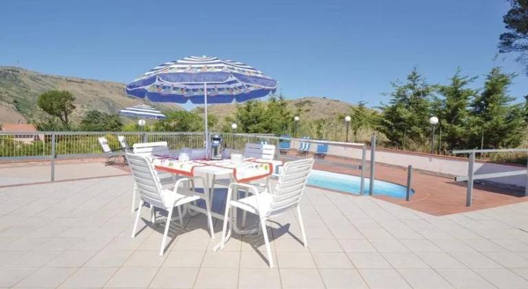 Charming Villa in Monreale with Private Pool — photo 3