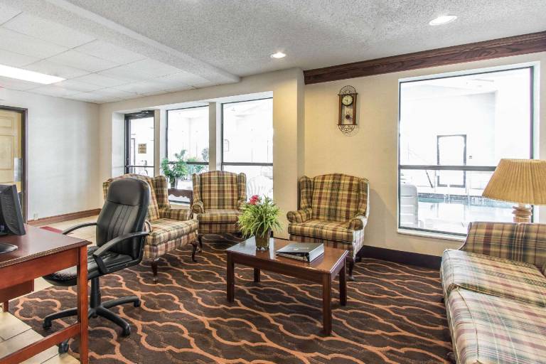 Quality Inn Moore - Oklahoma City — photo 4