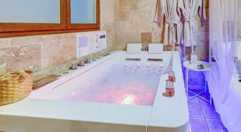 Lovely holiday apartment with jacuzzi | Pets are welcome — photo 2