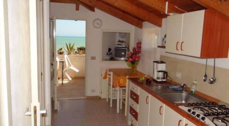 Holiday apartment with 2 rooms for 3 persons — photo 4