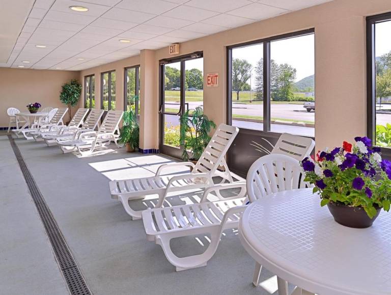 Hampton Inn Fishkill — photo 5