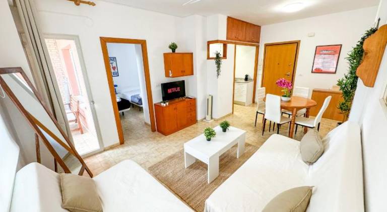 Holiday apartment with pool — photo 2