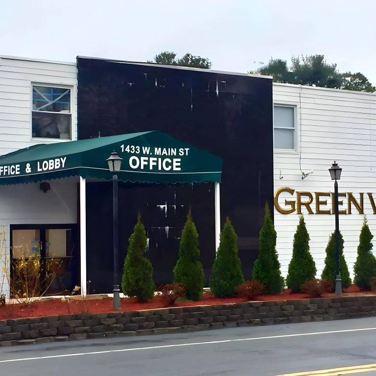 Greenview Inn Riverhead — photo 5