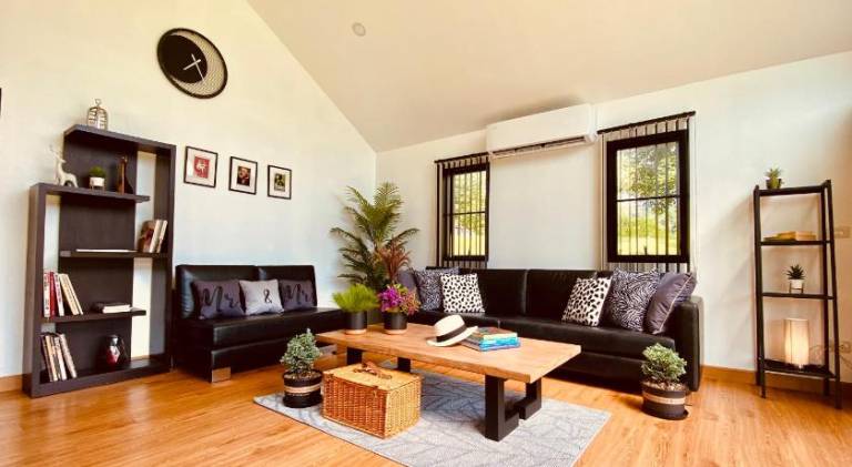Bungalow with terrace, barbecue & yard — photo 5