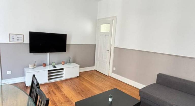 Soh Rent Appartement 3 proche gare et Centre de Strasbourg TV Wifi - Balcon in Ostwald