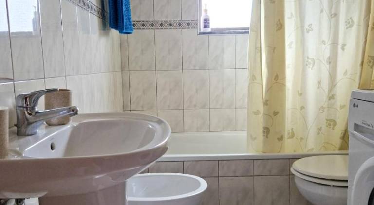 House with 3 rooms for 6 persons — photo 5