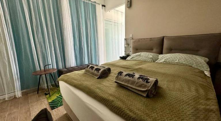Rental apartment with pool & jacuzzi — photo 2