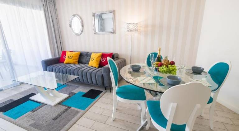 Rental apartment with patio, yard & pool in Adeje