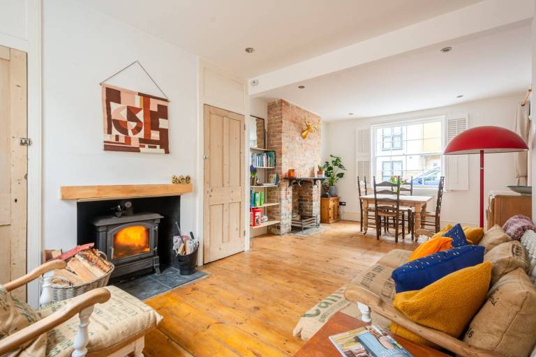Family-oriented charming house with garden | Garden view | Close to the beach | Pets allowed in Margate