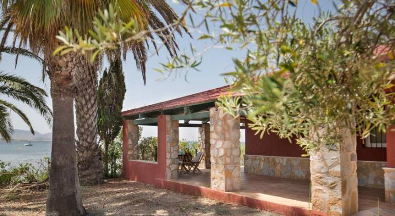 Fully equipped pleasant vacation home with barbecue, yard & patio | Next to the beach | Good for workation | Pets allowed — photo 4