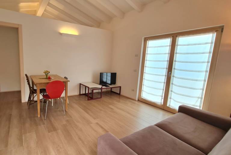 Villetta 56 Rosso Vista lago balcony — photo 5