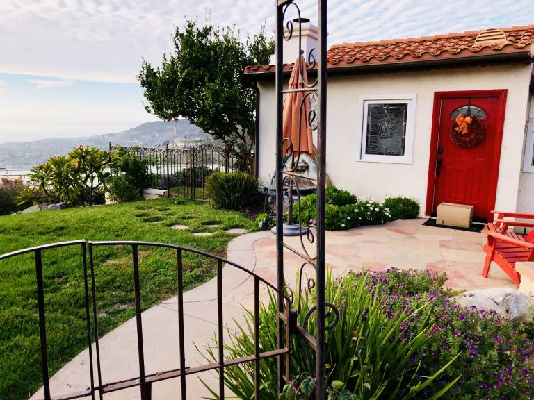 Cabin Laguna Beach