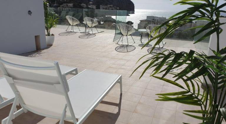 Apartment with patio, garden & private pool | Next to the beach | Good for workation | Pets are welcome — photo 2