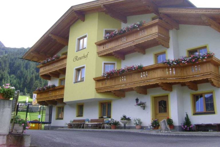 Bauernhof Hainzenberg