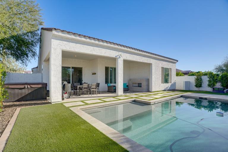 Hot Tub & Community Perks! Sleek Goodyear Retreat in Goodyear, AZ