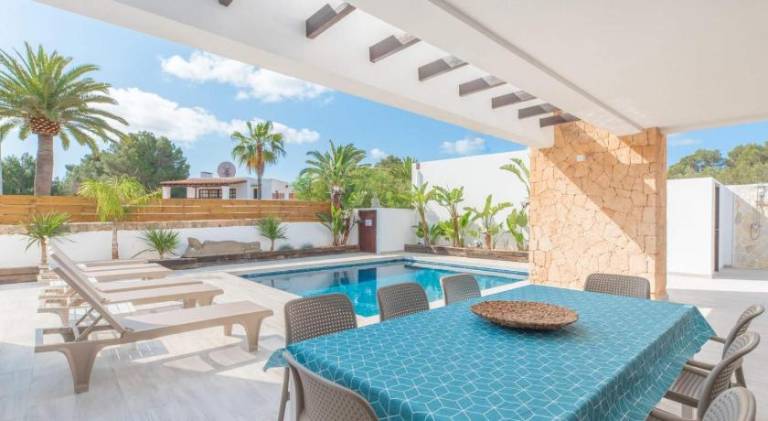 Fully equipped villa with private pool & terrace | Close to the beach | Pets are welcome — photo 3
