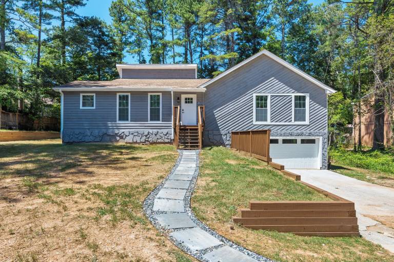 House Stone Mountain