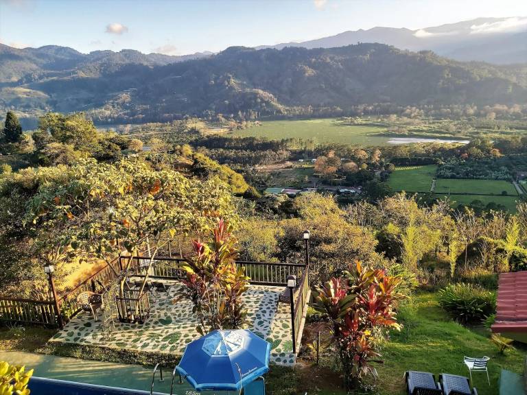 Bed and breakfast  Cartago