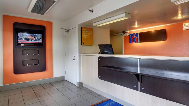 Motel 6 Des Moines, IA - North — photo 3