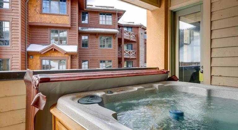 Mont Cervin 22 by AvantStay Luxury Ski in Ski out home in Park City in Park City, UT