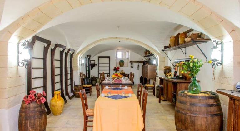 B b Masseria Pozzo Tre Pile dates back to the eighteenth century — photo 3