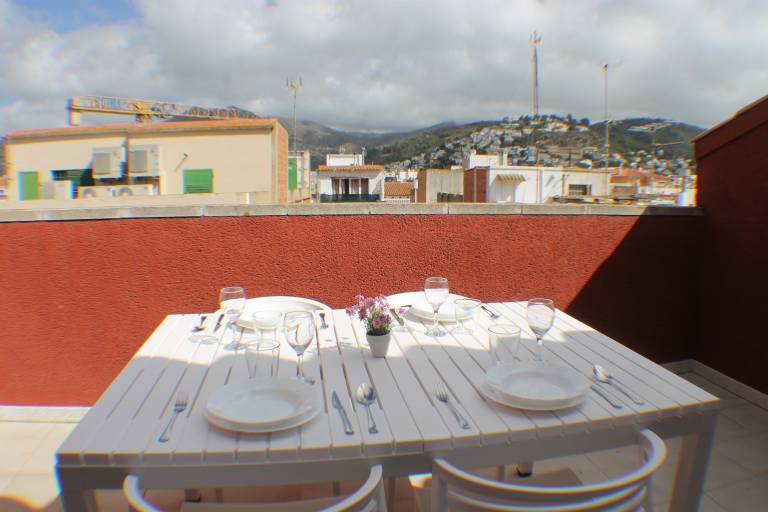 Apartment with terrace — photo 4