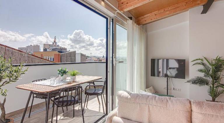 Charming rental apartment with terrace | Near María Pita | Beach nearby | Pets allowed — photo 3