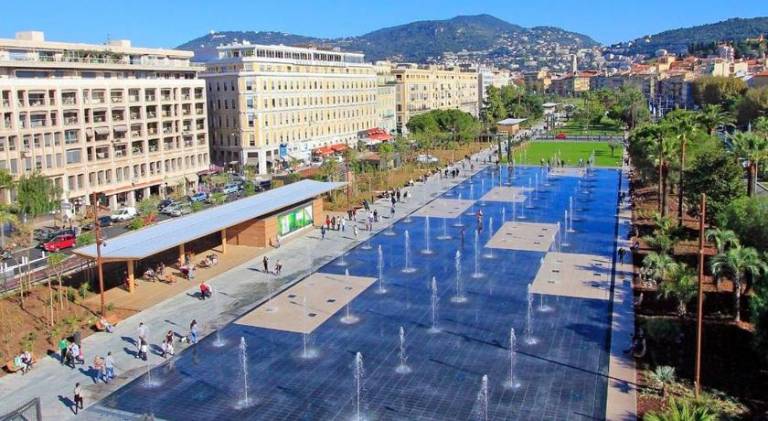 Beau 3 pieces, 7 pers, 2 terrasses, centre, calme, securite — photo 4