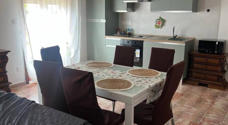 Spacious apartment with patio | Close to the beach | Pets are welcome — photo 3