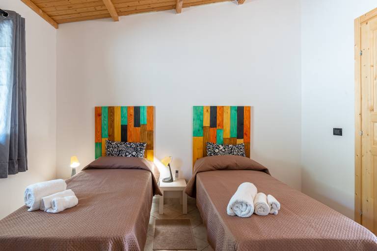 Studio 'Mandarino - Fiumara Val Di Noto' with Mountain View, Wi-Fi and Air Conditioning — photo 3