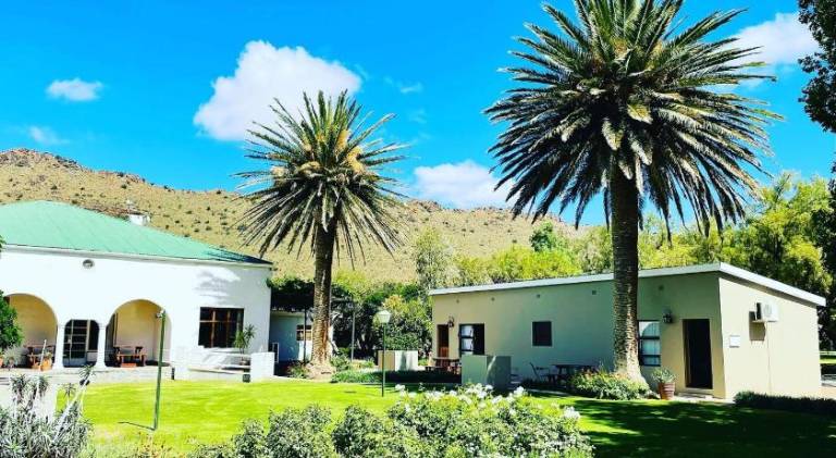 Farm with garden, pool & barbeque in Beaufort West
