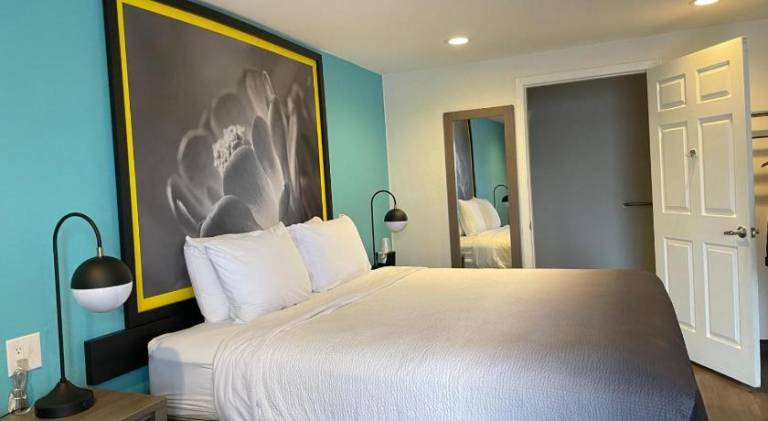 Super 8 by Wyndham Wichita Falls — photo 2