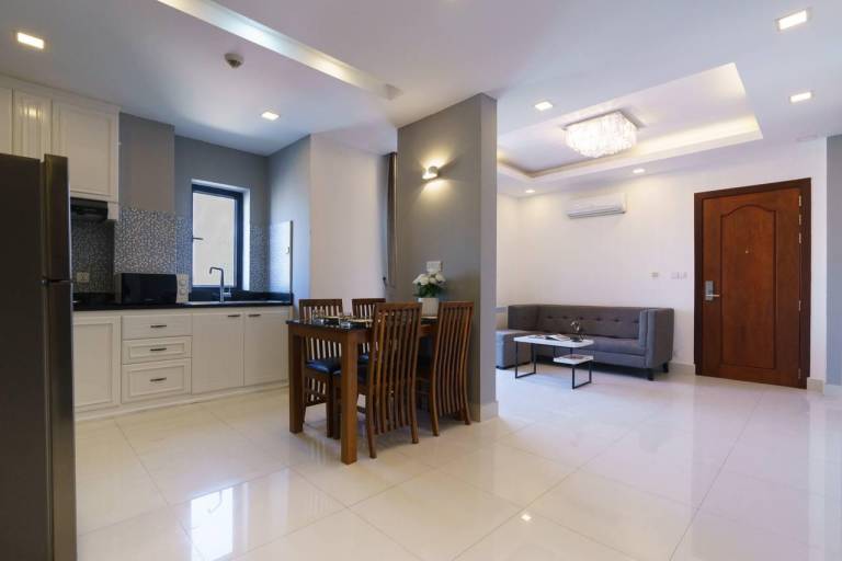 Serviced apartment with patio | Pets allowed — photo 4