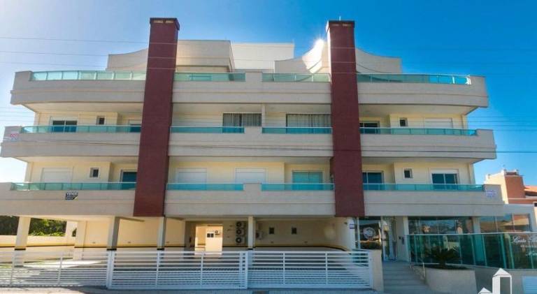 Apartment with 2 rooms for 5 persons in Bombinhas
