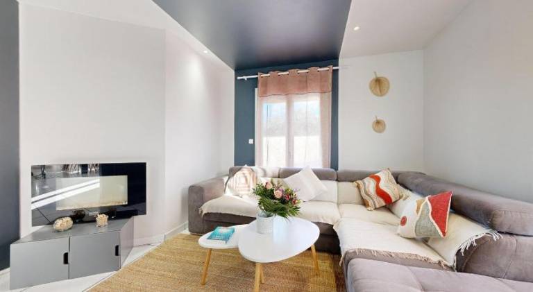 Ample villa with pool | Pet-friendly — photo 2