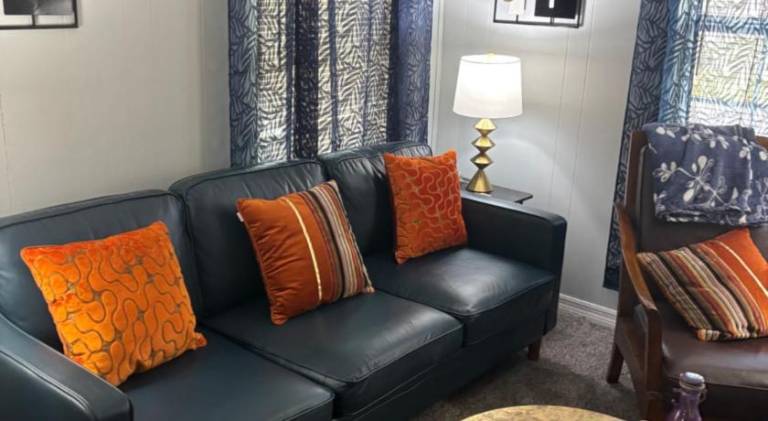 House with 1 room for 3 persons in Jackson, FL