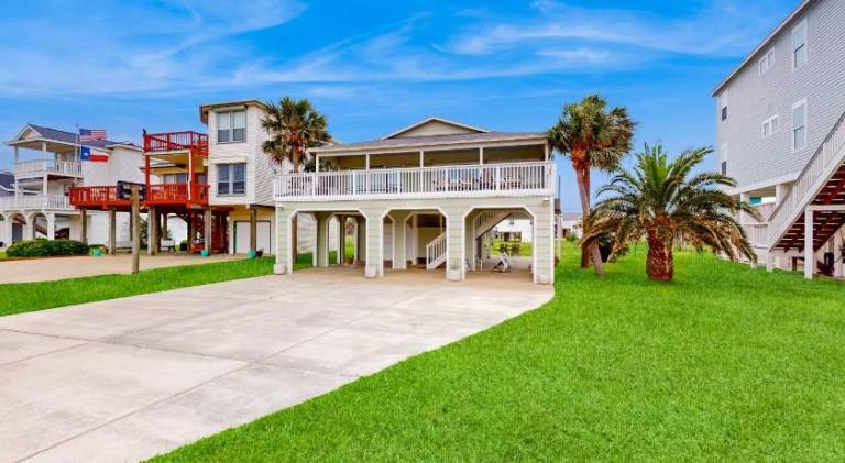 House with patio, BBQ & garden | Perfect for remote work in Galveston, TX