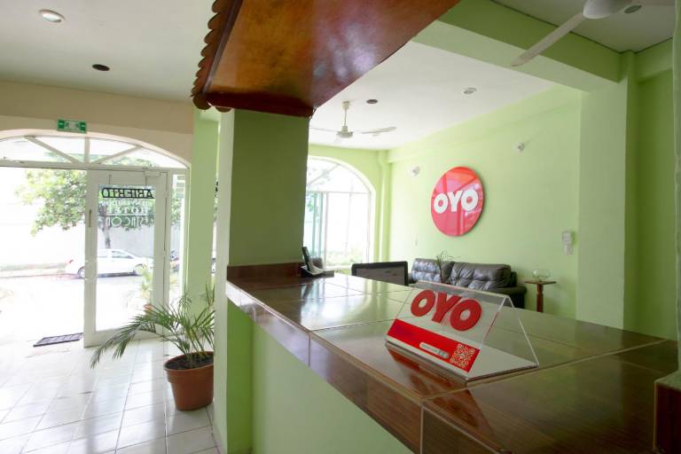 OYO Hotel Estacion, Josa Cardel, Parque Central Revolucia — photo 5