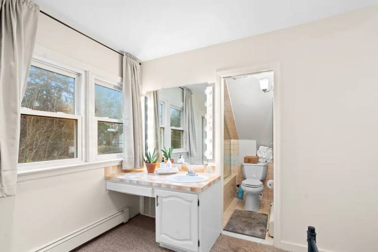 House  Cranbury Township
