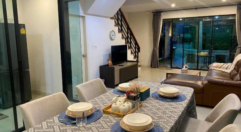 Modern&Peace full home 4BR near Airport — photo 3