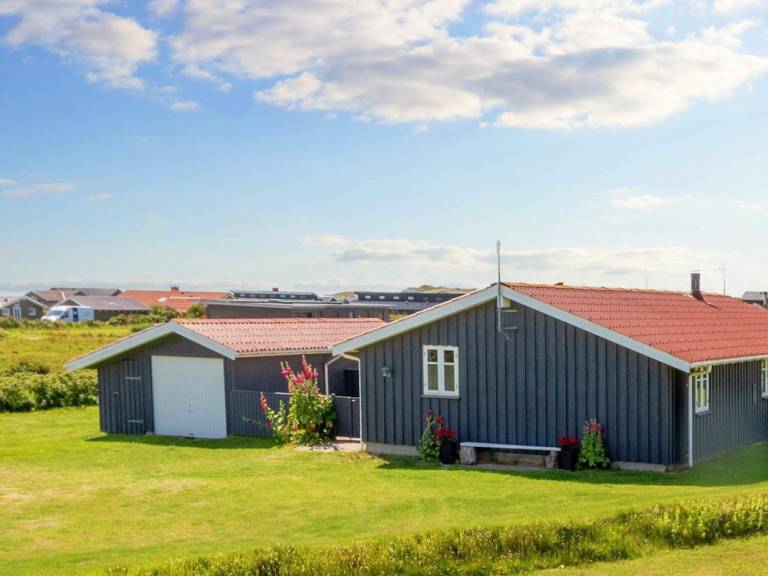 Cabin  Nr. Lyngby Strand