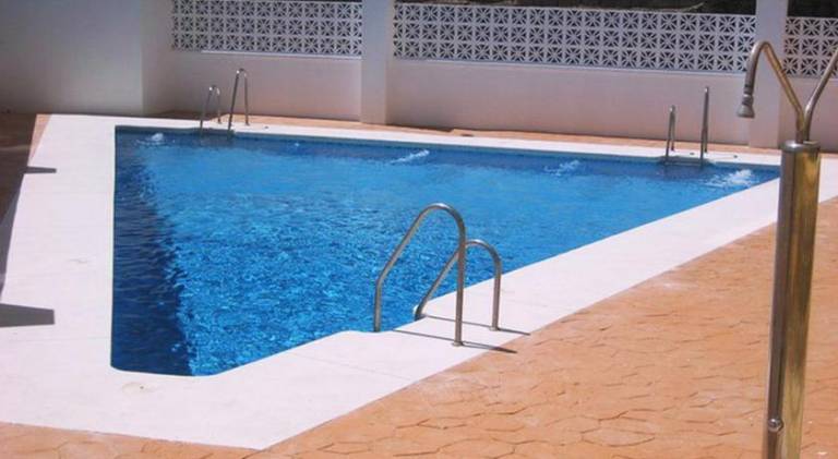 Pleasant holiday apartment with patio & private pool | Beach nearby | Pet-friendly — photo 3