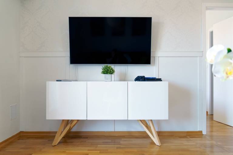 Fully equipped lovely rental apartment with barbecue, yard & patio | Sea view | Beach nearby | Pet-friendly — photo 5