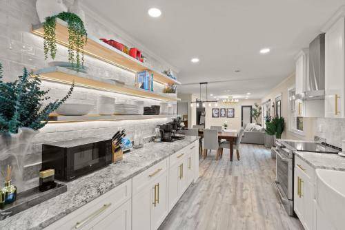 House Oakton