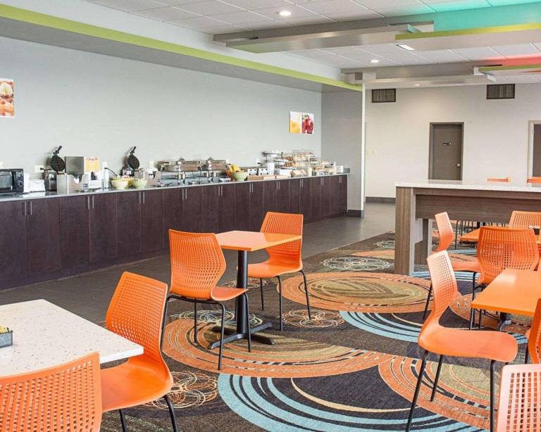 Spark by Hilton Virginia Beach Oceanfront — photo 4