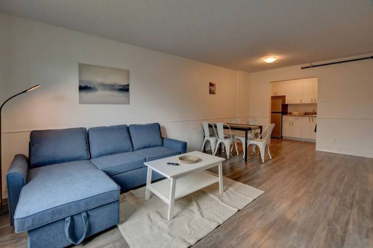 Apartment  Laval