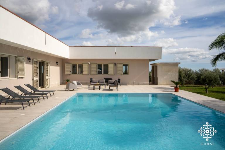 Villa Sunset Escape Country Paradise with Pool