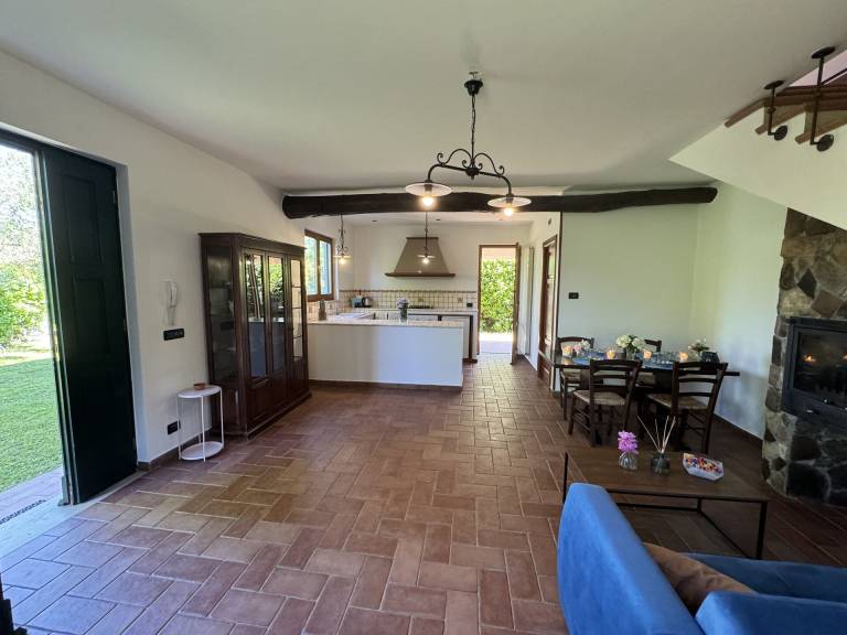 Farm with patio & yard | Panoramic view | Pets are welcome — photo 4