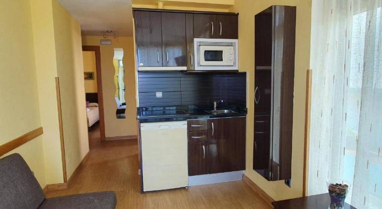 Holiday apartment with patio & yard | Close to the beach | Dogs allowed — photo 4